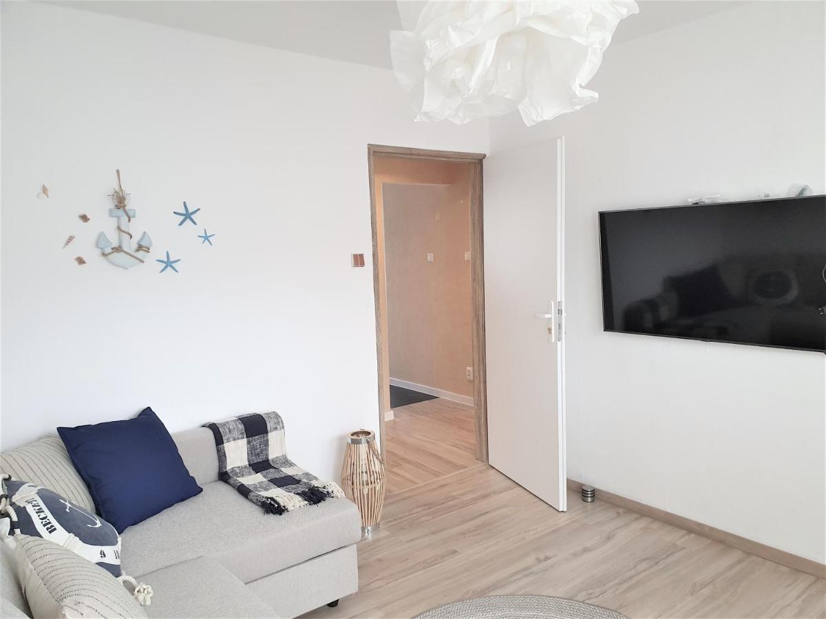 Wera - Klimatyczny Apartament 300 M Od Plazy Brzezno - Azw Gdańsk Exterior foto