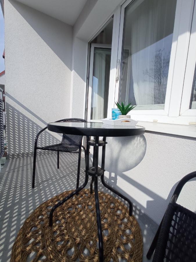 Wera - Klimatyczny Apartament 300 M Od Plazy Brzezno - Azw Gdańsk Exterior foto